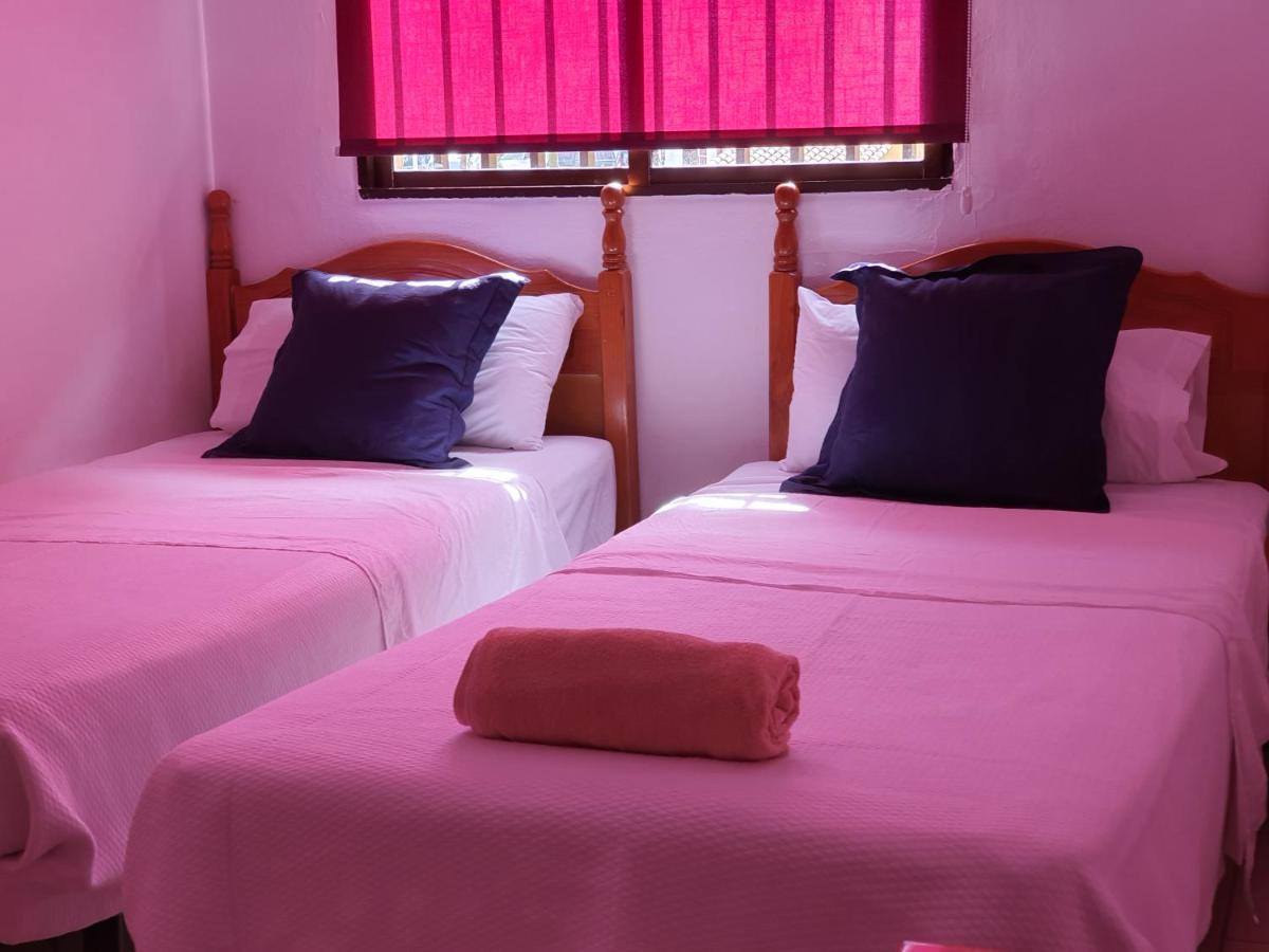 Doramas Private Rooms Shared Toilet Πλάγια ντελ Ινγκλές Εξωτερικό φωτογραφία