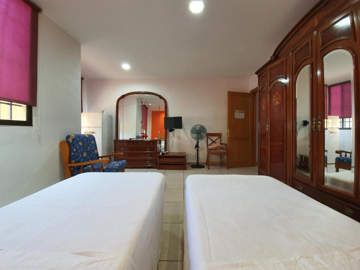 Doramas Private Rooms Shared Toilet Πλάγια ντελ Ινγκλές Εξωτερικό φωτογραφία